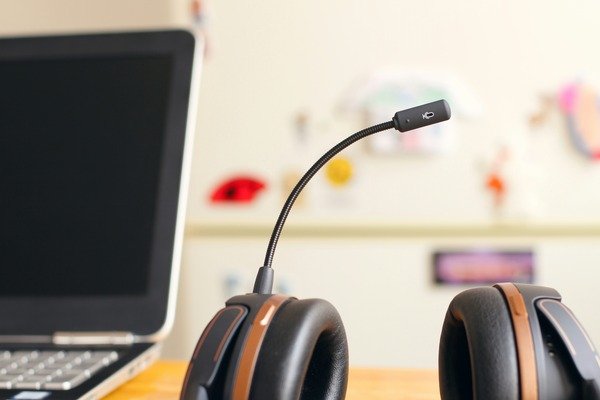 Customer service to answer the queries